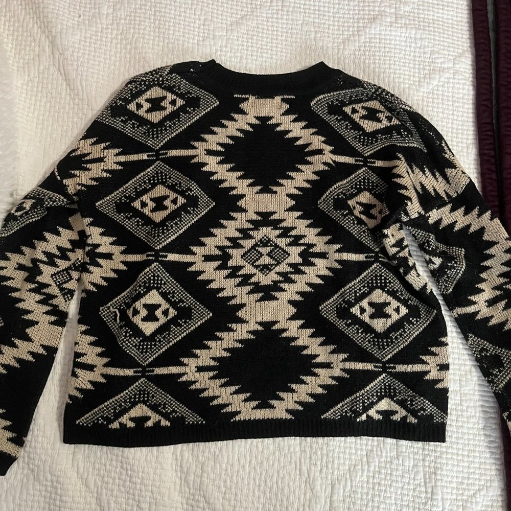 F21- Aztec Sweater (S) - Picture 2 of 4